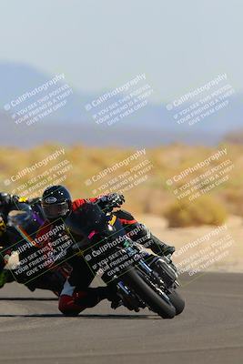 media/Oct-08-2022-SoCal Trackdays (Sat) [[1fc3beec89]]/Turn 16 (125pm)/